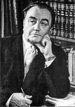 Автор повести о Павлике Морозове использовал в сказке о кривых зеркалах мотивы из произведений Шекспира и Льюиса Кэрролла. Фото 5 