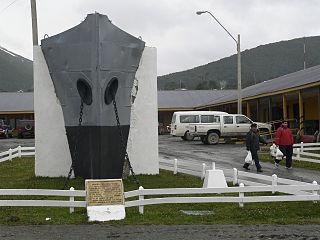 Бюст капитана Пардо на острове ЭлефантШеклтон вернулся на Элефант спасать экипаж «Эндьюранса» на «Ельчо» под командованием капитана Пардо (на илл.). Фото 3 