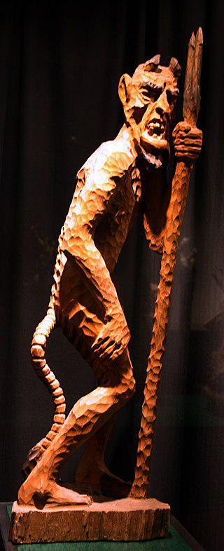 Четырёхлетний мальчик, изображённый на картине в советских и российских учебниках (на илл.), перед сном молился за папу, маму и дьявола. Фото 1 