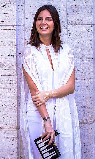 Дочь (на илл.) трёхкратного чемпиона Формулы-1 встречается с двукратным. Фото 3 