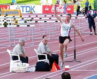 Французский легкоатлет за последние 3 недели трижды превышал прежний мировой рекорд в тройном прыжке в помещении. Фото 2 