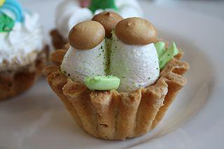 Фруктовая корзиночка (на илл.) хороша и на правительственном банкете, и в школьном буфете. Фото 1 