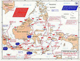 Голландский тральщик избежал атак японской авиации, замаскировавшись под тропический остров (на илл.). Фото 1 