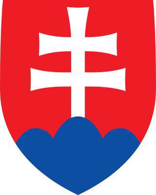 Горный массив Матра, изображённый на гербе Словакии, на самом деле находятся в Венгрии, а сам герб Словакии по традиции до сих пор является частью Герба Венгрии. Фото 1