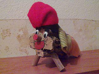 Каталонских детей радует не Дед Мороз, а полено, «какающее» подарками (на илл.). Фото 2 