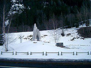 Люди гибнут не только на альпийских вершинах, но и под ними. Фото 2 