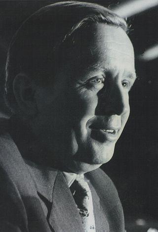 Мост, известный в народе по имени спрыгнувшего с него поэта, называли так ещё до трагического события. Фото 1 