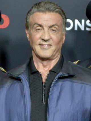 Низкобюджетный порнофильм с участием будущей голливудской суперзвезды был переименован из-за успеха более позднего фильма. Фото 3 