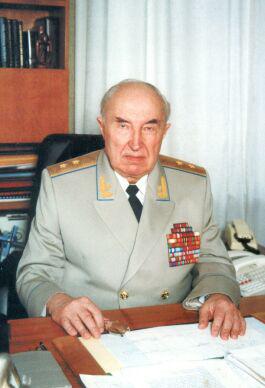 Окончивший школу в 21 год инвалид войны 55 лет был руководителем в ведущем юридическом вузе. Фото 2 