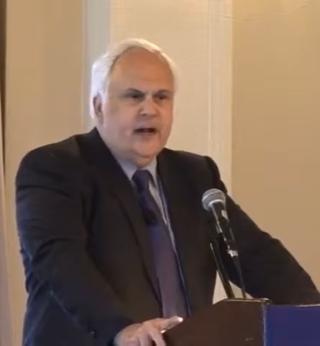 Основатель FedEx спас свою компанию, выиграв деньги в блэкджек. Фото 1 