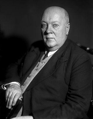 «Озеро у подножия горы» (на илл.) пострадало из-за детища академика. Фото 1 