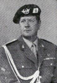 Посмертно награждённый танкист впоследствии стал генералом армии и начальником Финансовой гвардии  (англ.) (рус.. Фото 1 