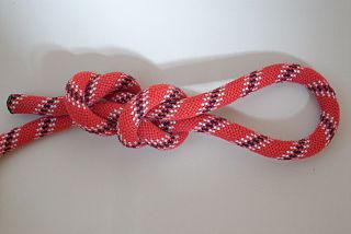 Предложение руки и сердца можно сделать при помощи морского узла. Фото 2 