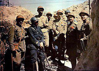 Цвет «хаки» был впервые использован в военной униформе английской армии в Индии в 1848 году. Фото 1 