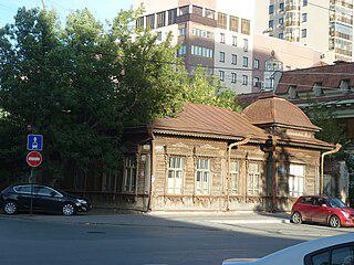 В одном из уральских городов Коммунистическая улица ведёт прямиком к кладбищу, а улицы Карла Маркса и Энгельса заканчиваются тупиками. Фото 3 