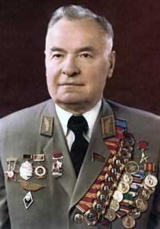 В СССР на протяжении 30 лет не менялся министр путей сообщения. Фото 1 