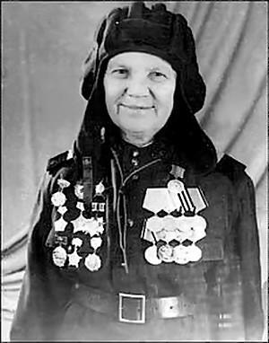 В XX веке «танкист-девица» из Узбекистана повторила историю «кавалерист-девицы» Надежды Дуровой. Фото 3 