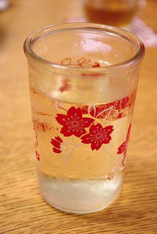 Японское саке закусывают подкисшей каракатицей. Фото 2 